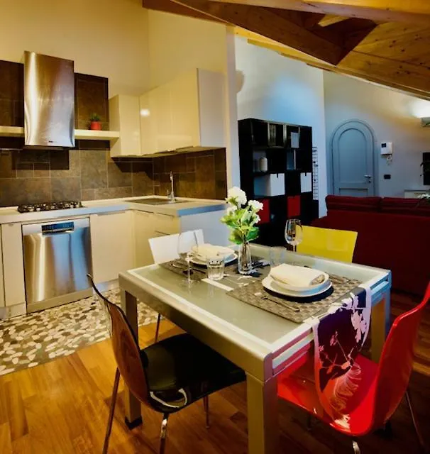 Cozy Apartment With View - Laghi E Sentieri - Dolzago